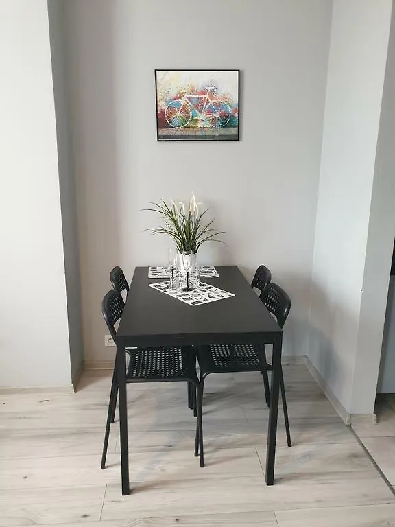 Apartamenty Promenada Warsaw 0*,